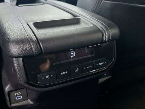 Used 2024 Toyota Grand Highlander XLE image 28