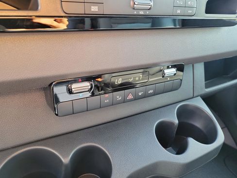 New 2025 Mercedes-Benz Sprinter 2500 image 25
