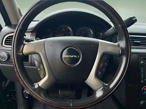 Used 2014 GMC Yukon Denali image 34