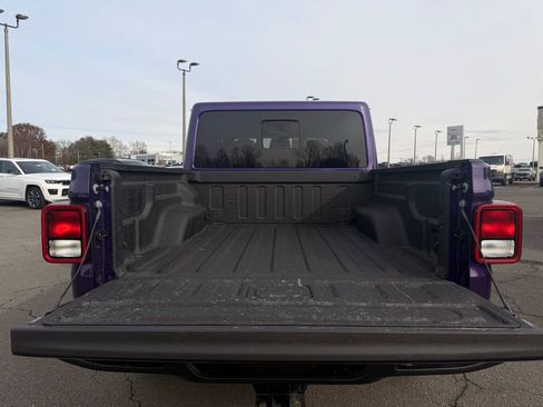 New 2026 Jeep Gladiator Sport image 19