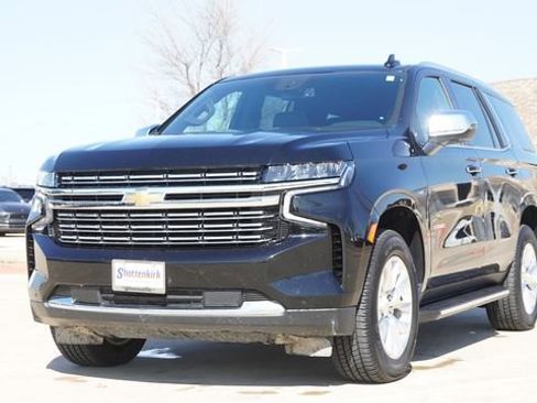 Used 2024 Chevrolet Tahoe Premier AWD/4WD image 3