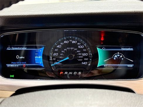 Used 2019 Ford Taurus SEL w/ Equipment Group 201A image 14