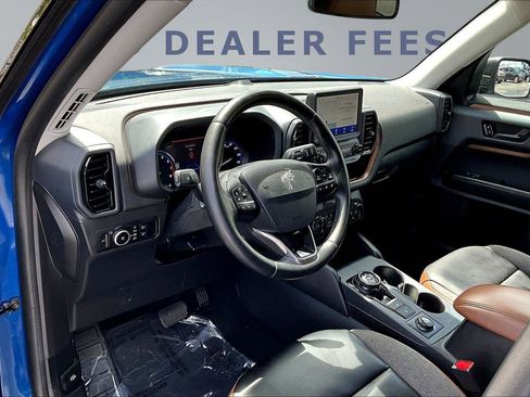 Used 2024 Ford Bronco Sport Outer Banks AWD/4WD image 17