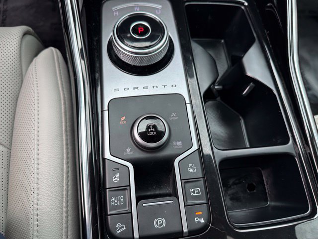 Used 2023 Kia Sorento EX w/ Panoramic Sunroof Package FWD image 25