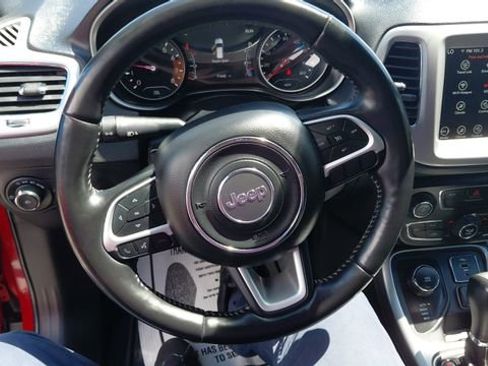 Used 2021 Jeep Compass Latitude AWD/4WD image 17