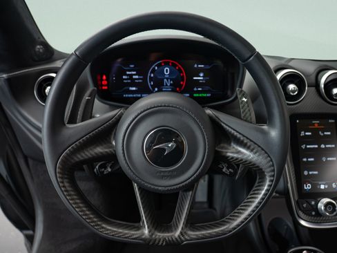 Used 2023 McLaren GT RWD image 12
