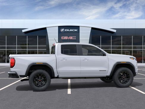 New 2026 GMC Canyon Elevation w/ Convenience Package image 24