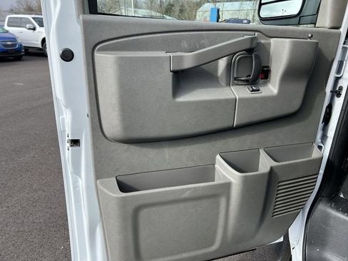 New 2026 Chevrolet Express 3500 LS RWD image 21