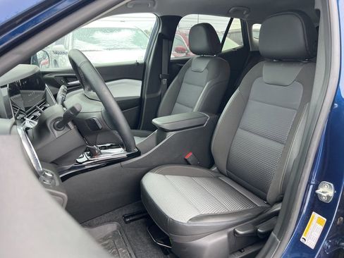 Used 2024 Chevrolet Trax LT w/ Driver Confidence Package image 17