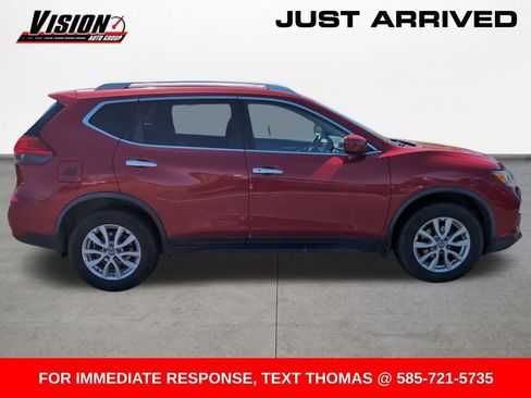 Used 2017 Nissan Rogue SV AWD/4WD image 3