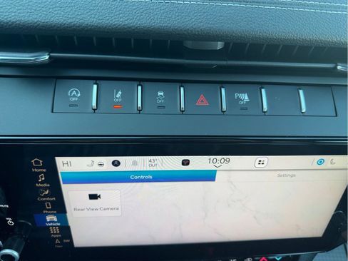 New 2026 Jeep Grand Cherokee Altitude AWD/4WD image 26
