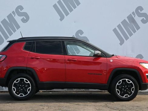 Used 2017 Jeep Compass Trailhawk w/ Leather Interior Group AWD/4WD image 4