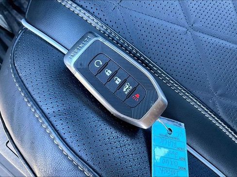 Used 2025 INFINITI QX60 Autograph w/ Cargo Package image 11