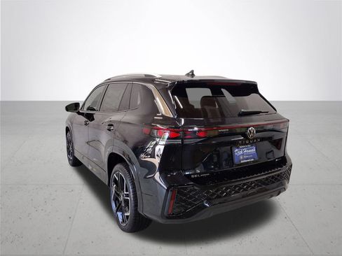 New 2026 Volkswagen Tiguan SEL R-Line AWD/4WD image 10