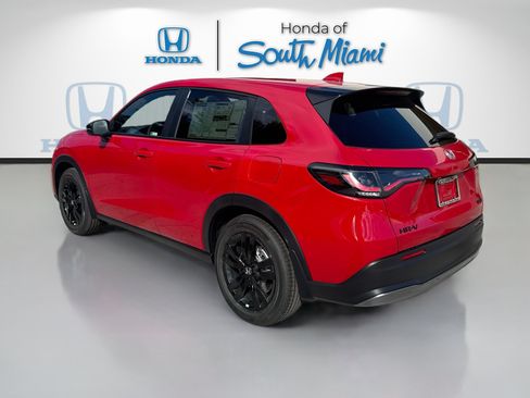 Certified 2026 Honda HR-V Sport image 4