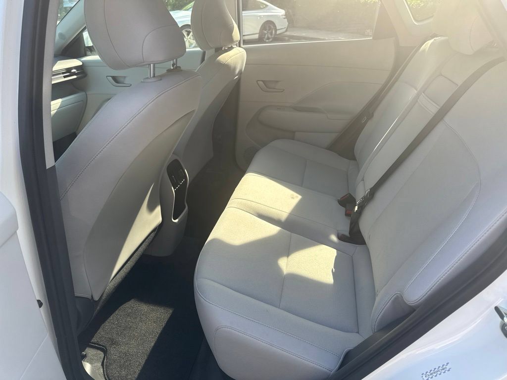 Used 2024 Hyundai Kona SEL FWD image 20
