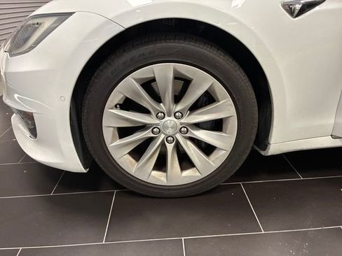 Used 2018 Tesla Model S 75D AWD/4WD image 30