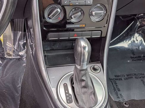 Used 2019 Volkswagen Beetle 2.0T S FWD image 18