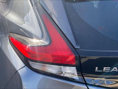 Certified 2023 Nissan Leaf S image 33