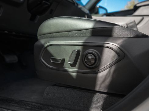 New 2025 Jeep Grand Cherokee Limited image 19