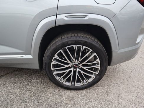 Used 2026 GMC Terrain Denali w/ LPO, Floor Liner Package image 9