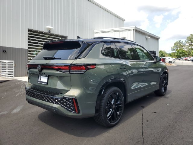 New 2026 Volkswagen Tiguan SE R-Line FWD image 4