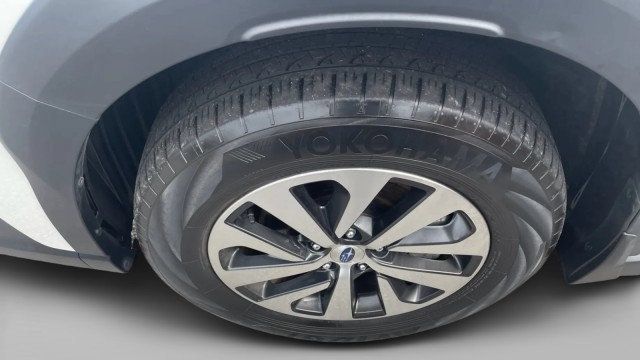 Used 2024 Subaru Outback Premium AWD/4WD image 7