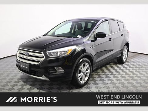Used 2019 Ford Escape SE FWD image 1
