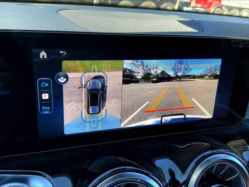 New 2026 Mercedes-Benz GLB 250 4MATIC image 8