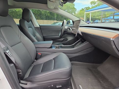 Used 2020 Tesla Model 3 Long Range AWD/4WD image 27
