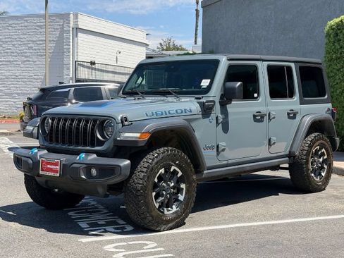Used 2024 Jeep Wrangler Unlimited Rubicon 4xe AWD/4WD image 3