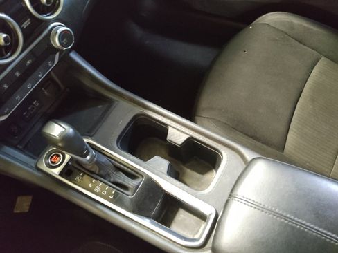 Used 2024 Nissan Sentra SV FWD image 26