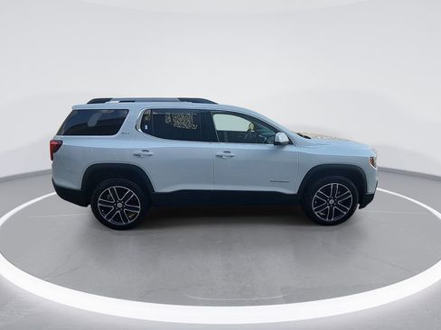 Used 2023 GMC Acadia SLT w/ Preferred Package FWD image 9