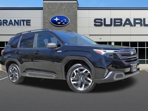 Certified 2025 Subaru Forester Limited AWD/4WD image 4