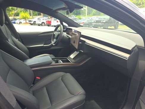 Used 2024 Tesla Model X AWD/4WD image 19