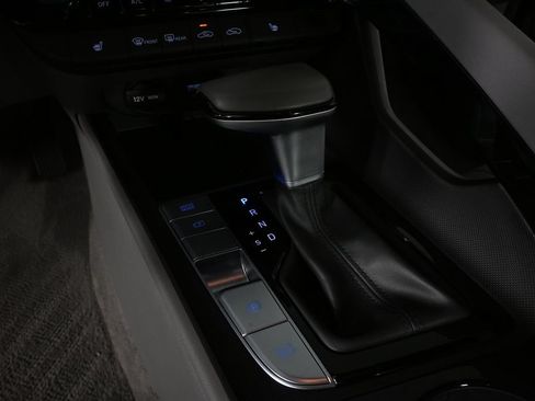 Used 2024 Hyundai Elantra SEL w/ Convenience Package FWD image 15