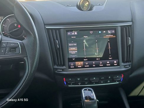 Used 2022 Maserati Levante GT image 28