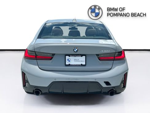 Used 2023 BMW 330i Sedan w/ M Sport Package RWD image 6
