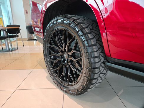 New 2026 GMC Yukon AT4 Ultimate w/ LPO, Floor Liner Package image 6