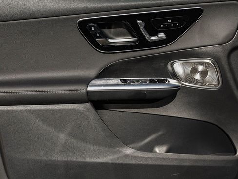 New 2026 Mercedes-Benz GLC 300 image 22