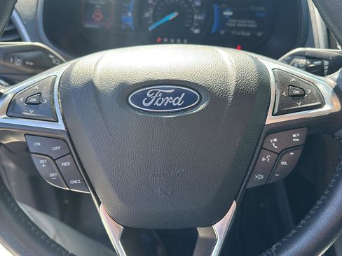 Used 2022 Ford Edge SEL w/ Convenience Package AWD/4WD image 19