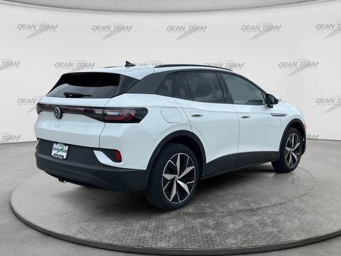 Certified 2023 Volkswagen ID.4 Pro S AWD/4WD image 8