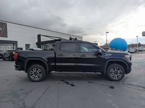 Used 2020 GMC Sierra 1500 AT4 w/ AT4 Premium Package image 2