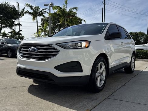 Used 2020 Ford Edge SE image 32