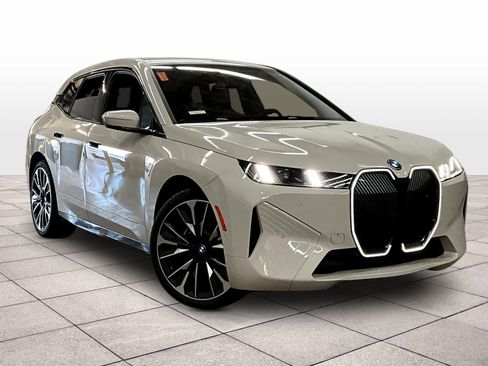 Used 2026 BMW iX xDrive45 image 2