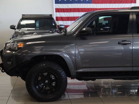 Used 2015 Toyota 4Runner Trail AWD/4WD image 21