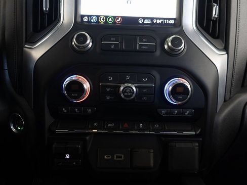 Used 2020 GMC Sierra 1500 SLT w/ SLT Premium Package RWD image 36