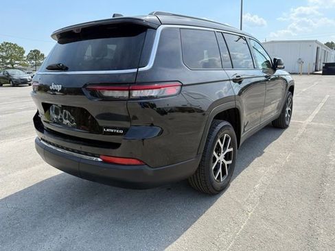 Used 2024 Jeep Grand Cherokee L Limited w/ Luxury Tech Group II image 3