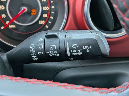 Used 2018 Jeep Wrangler Unlimited Rubicon w/ Safety Group AWD/4WD image 29
