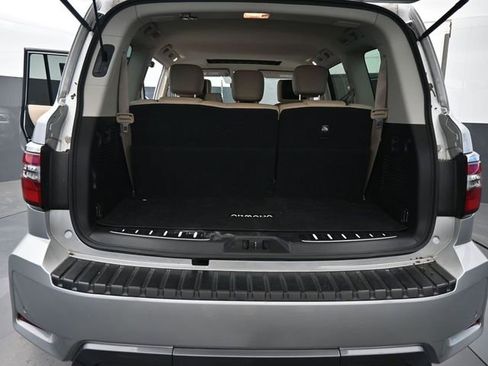 Used 2022 Nissan Armada Platinum AWD/4WD image 9